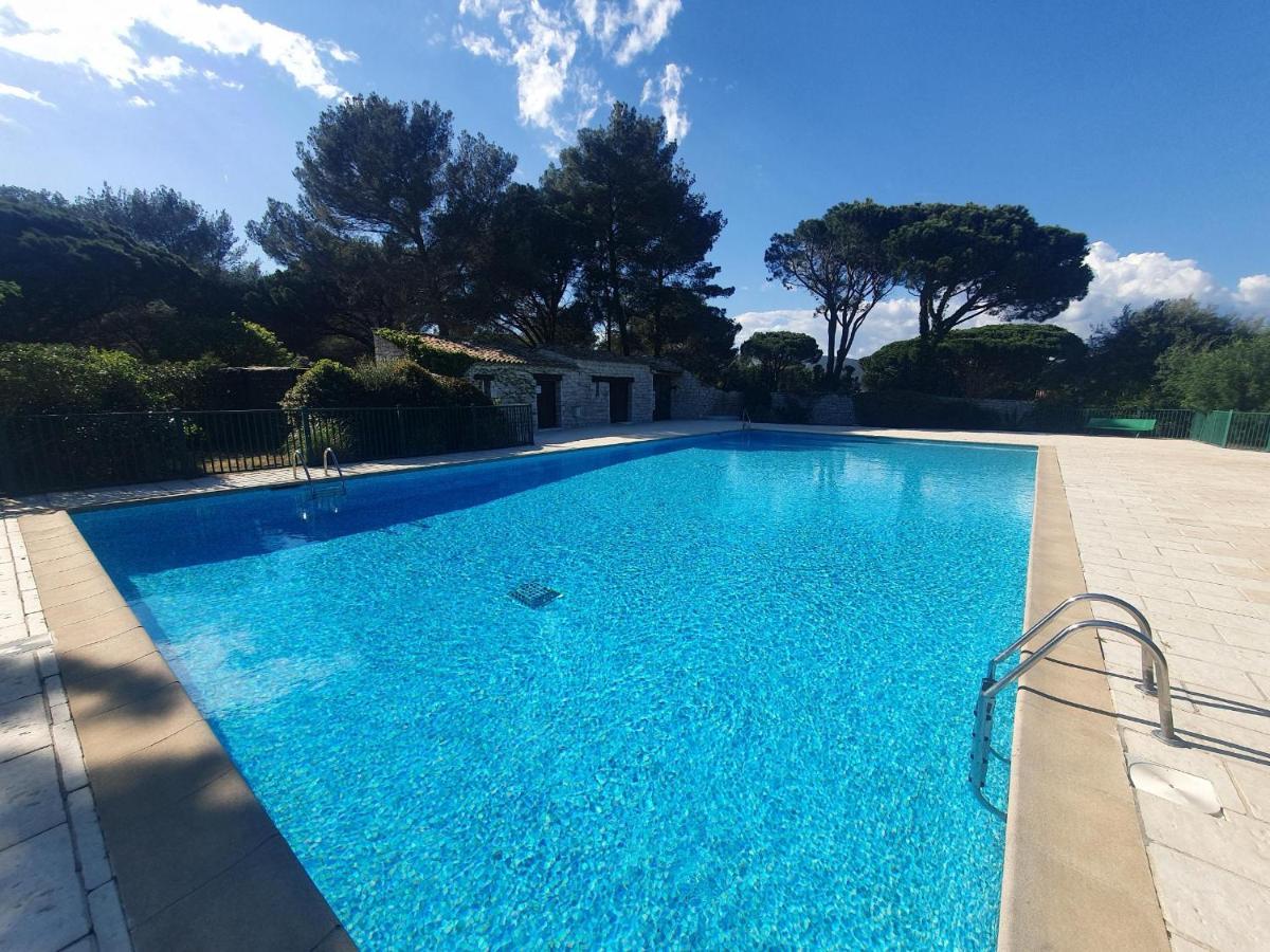 * Casa Faustine *, Grande Terrasse, Piscines Apartment Gassin Exterior photo